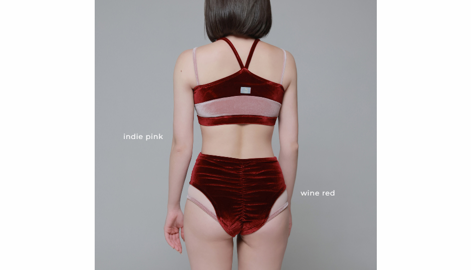 Swimsuit / underwear model wearing image - S1L16