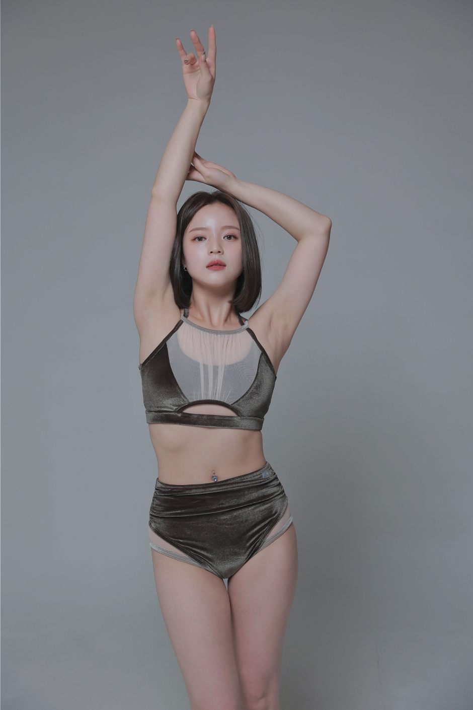 Swimsuit / underwear model wearing image - S15L1