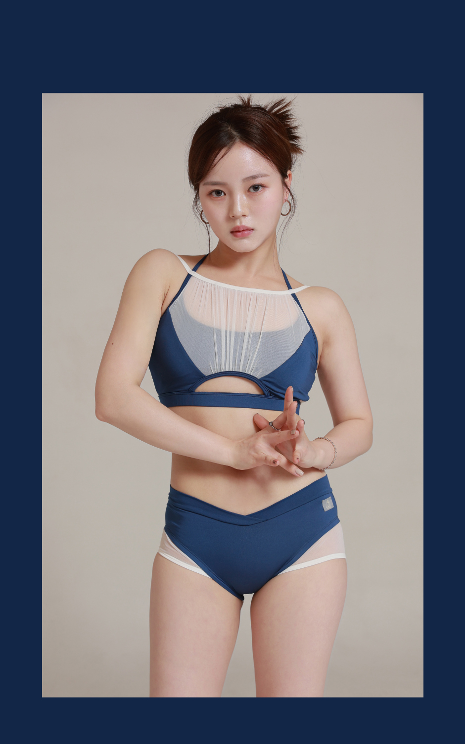 Swimsuit/Underwear Model Wear Image - S1L105